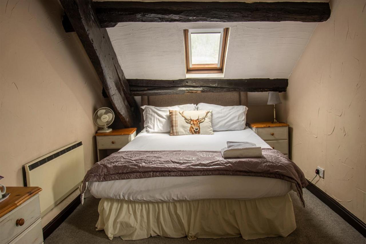 White Hart Inn Bouth 외부 사진